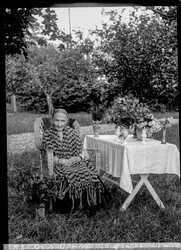 Fru Back (90�r) - klicka f�r att f�rstora