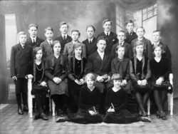 Pastor Lindell, Missionsfr. Bibelskola - klicka f�r att f�rstora