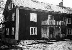 Knista �lderdomshem i �sta var en f�re detta bondg�rd och professor J G 