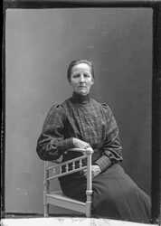 Ida Huss (fj), Portr�tt, kvinna, Fjugesta - klicka f�r att f�rstora