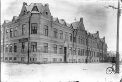 Hus, Ekersgatan 7-Ringgatan 26, K.E. Bostr�m Skr�ddare, �rebro - klicka f�r att f�rstora