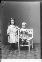 Walfrid Gustafson, barn - klicka f�r att f�rstora