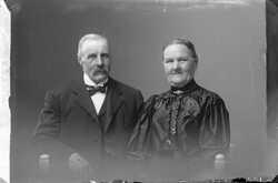 August Lindell, passfoto - klicka f�r att f�rstora