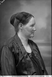 Fru Hilda Karlson - klicka f�r att f�rstora
