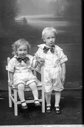 Herbert H�kanson, barn - klicka f�r att f�rstora