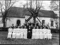 Konfirmation Knista kyrka eventuellt 1947 - klicka f�r att f�rstora