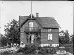 Ok�nt hus - klicka f�r att f�rstora