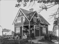 Ok�nt hus - klicka f�r att f�rstora