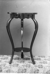 Snickare Ehlin (bord) - klicka f�r att f�rstora