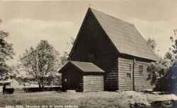 S�dra R�da kyrka fr�n utsidan - klicka f�r att f�rstora