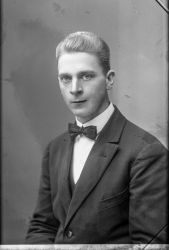 Helge Lindholm - klicka f�r att f�rstora