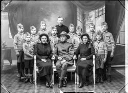 Fr�lsningsarm�n (scoutk�ren) - klicka f�r att f�rstora