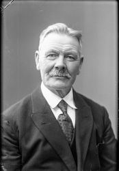 August Svenson - klicka f�r att f�rstora