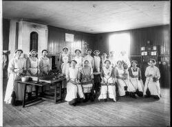 Fr�ken Thorsell husmodersskola - klicka f�r att f�rstora