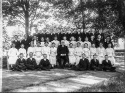 Fr�ken Ragnhild Nivelius l�sgrupp Hardemo - klicka f�r att f�rstora