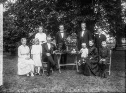 Johan Erikson familjegrupp - klicka f�r att f�rstora