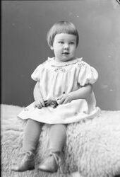 Einar Peterson flicka - klicka f�r att f�rstora