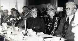 Kyrklig kaffebjudning. Fr�n h�ger. G�sta Ohlsson, �stabacken, Maja Stenunger - klicka f�r att f�rstora