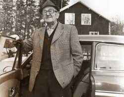 Gustaf Sj�gren 93-�rig bilf�rare - klicka f�r att f�rstora