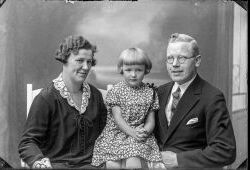 Familjegrupp - klicka f�r att f�rstora