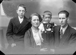 Familjegrupp - klicka f�r att f�rstora