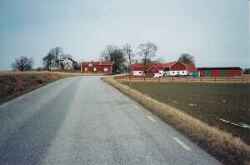 V�rhulta g�rd fr�n s�der - klicka f�r att f�rstora