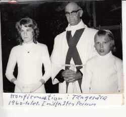 Konfirmation i T�nger�sa kyrka. Pr�sten heter Sten Persson - klicka f�r att f�rstora