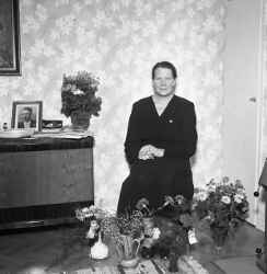 Fru Karin Davidsson i Fjugesta fyller 50 �r - klicka f�r att f�rstora