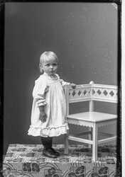 Aug. Eriksons flicka - klicka f�r att f�rstora