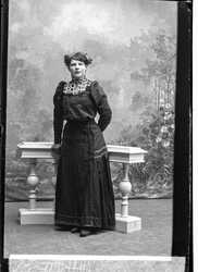 Ester Karlson - klicka f�r att f�rstora