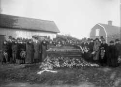 Adolf Pettersson, begravning - klicka fr att frstora