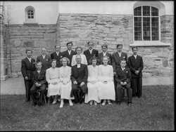 Konfirmandgrupp 1950-tal - klicka f�r att f�rstora