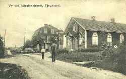 Vy vid Missionshuset i Fjugesta med 