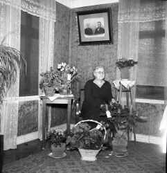 Maria Karlsson under sin 75-�rsdag - klicka f�r att f�rstora