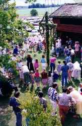 Midsommarfirande vid Högan - klicka f�r att f�rstora