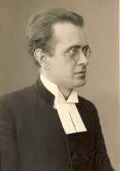 Kyrkoherde Harry Johnsson i Knista - klicka f�r att f�rstora